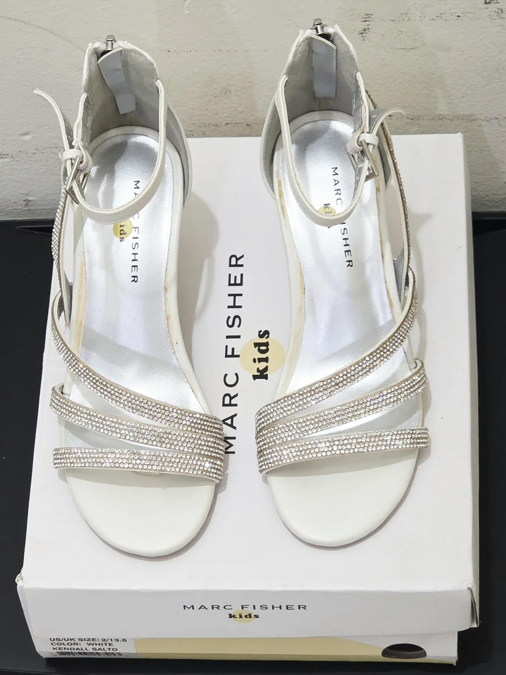 MARC FISHER Kids KENDALL SALTO style MCF127 White Rhinestone Heels Size 2 IN BOX